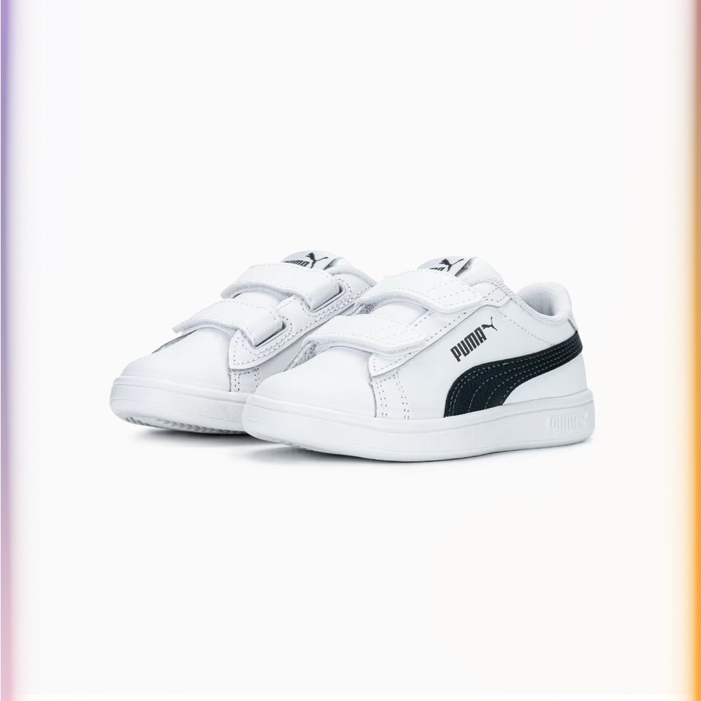 New Puma Kids Sneakers in White and navy Leather 13